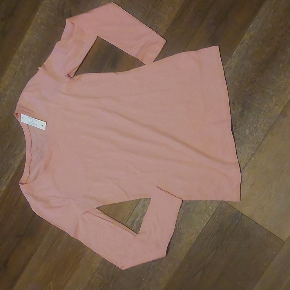 Long sleeved tee‎